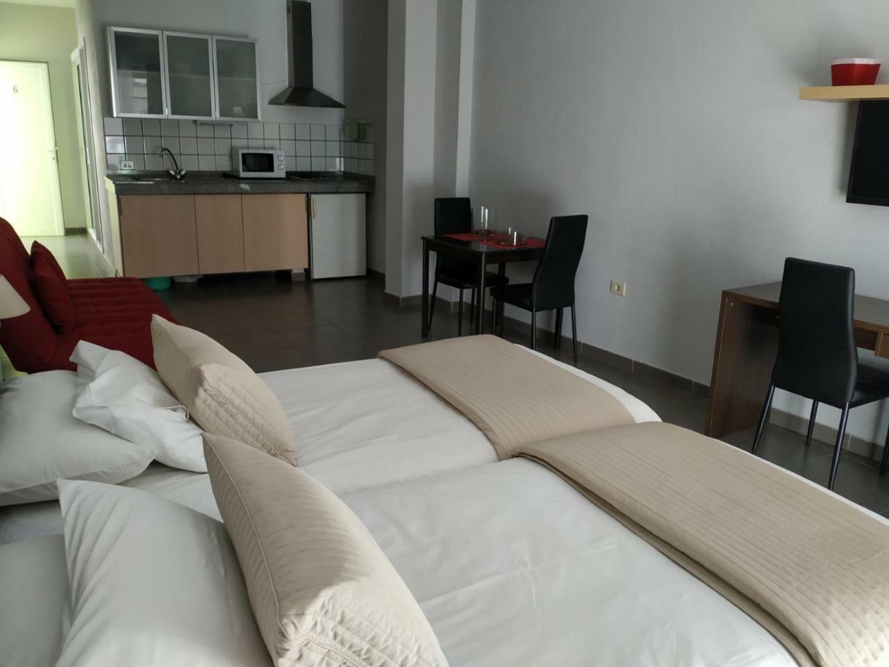 Apartamentos El Patio Лос-Льянос-де-Аридане Экстерьер фото